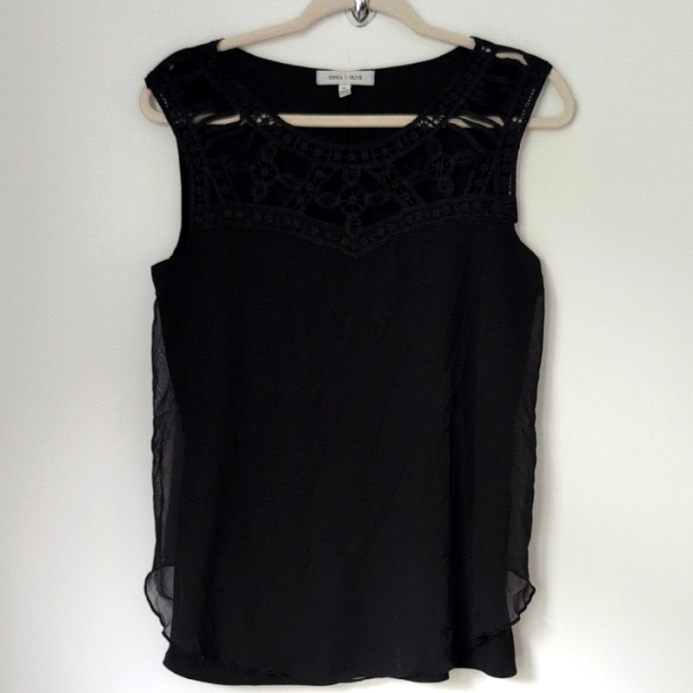 Emma & Olive Black Sleeveless Top With Crocheted Overlay Medium